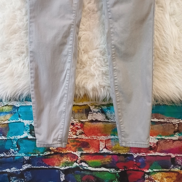 The Limited Denim Gray Legging Jean Size 6 - Picture 4 of 11
